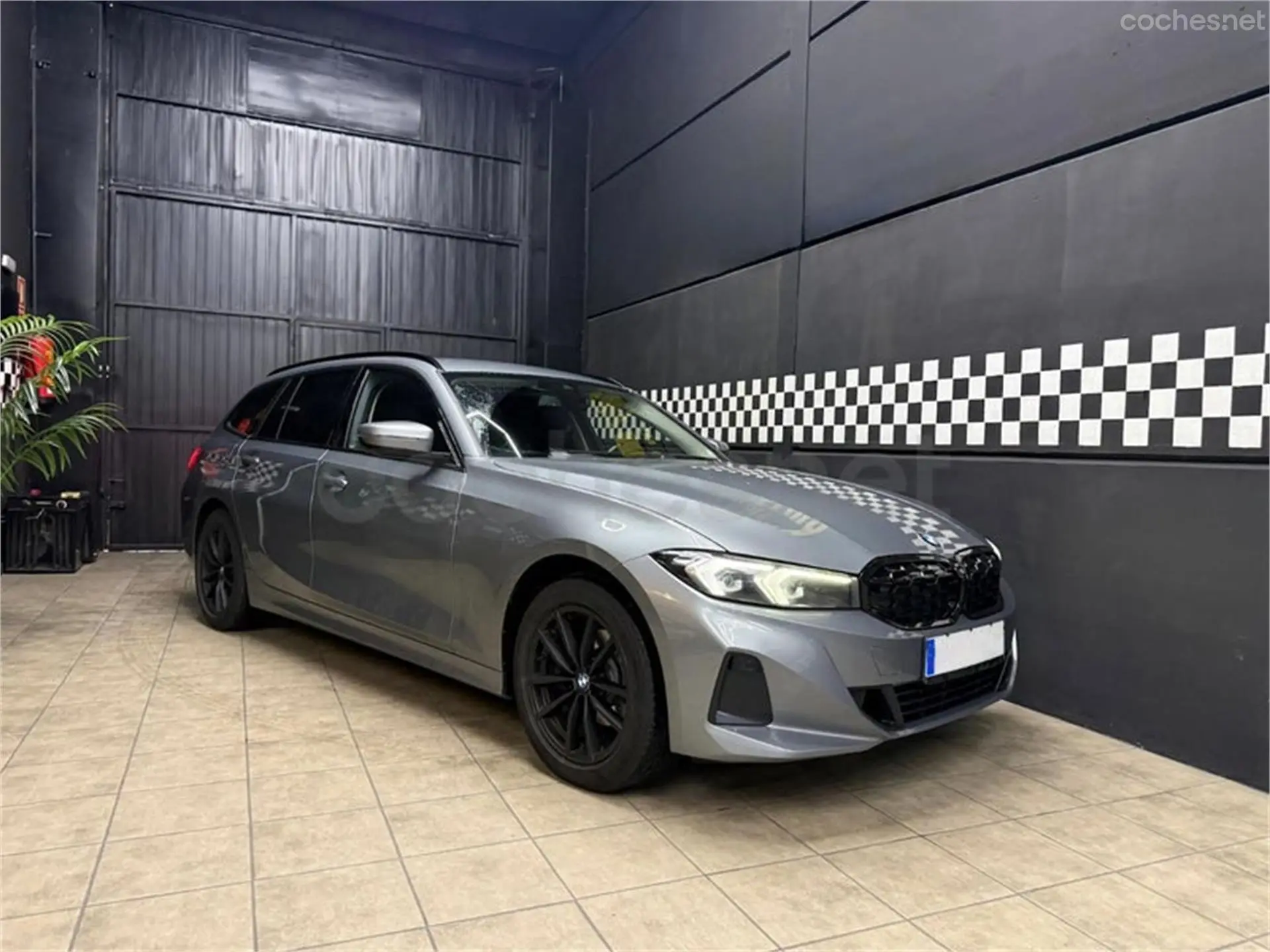 BMW Serie 3 318d Touring 2023 en la exposición de Scuderia Viondi